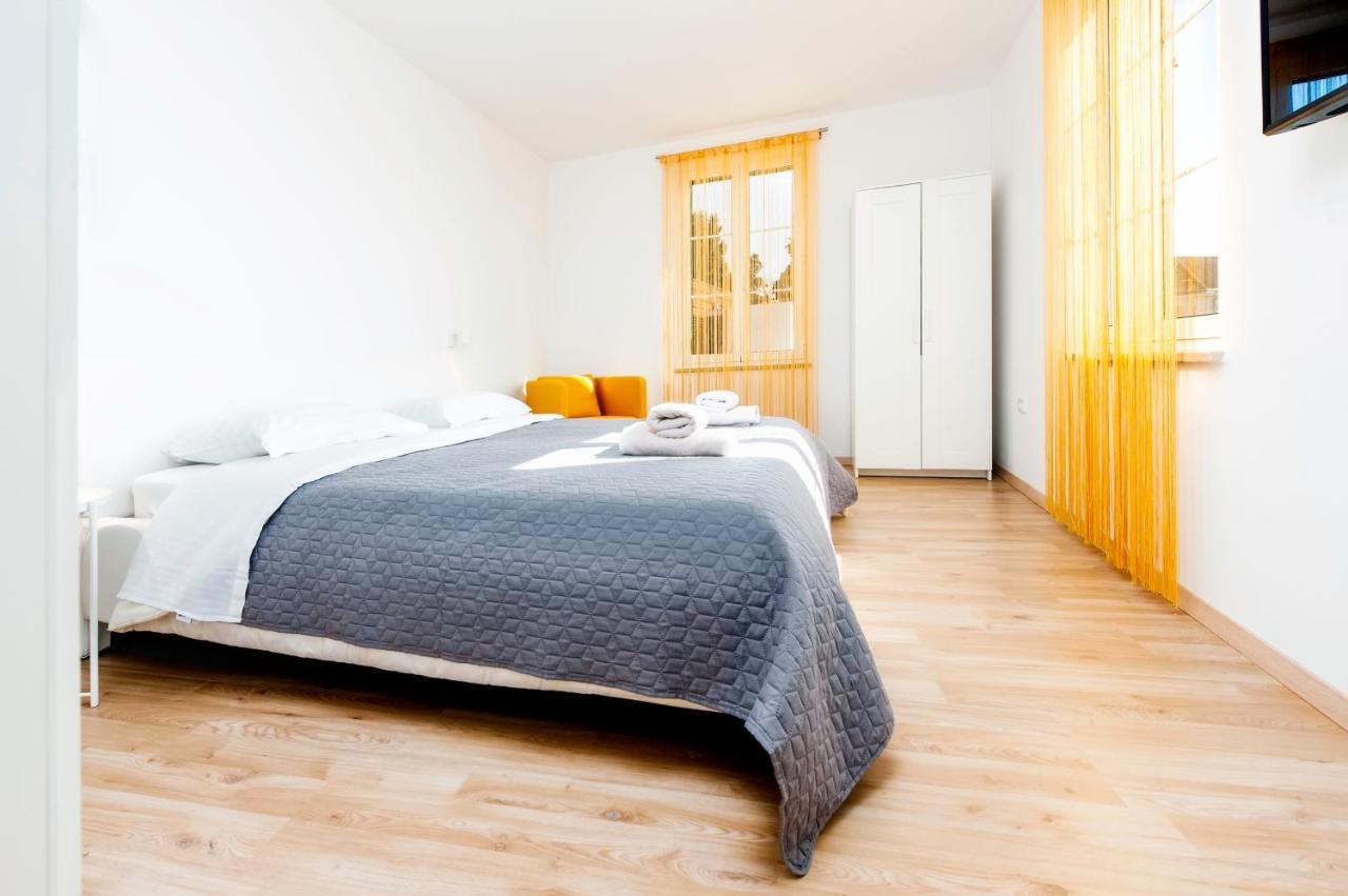 City Comfort Apartments Ровінь Екстер'єр фото