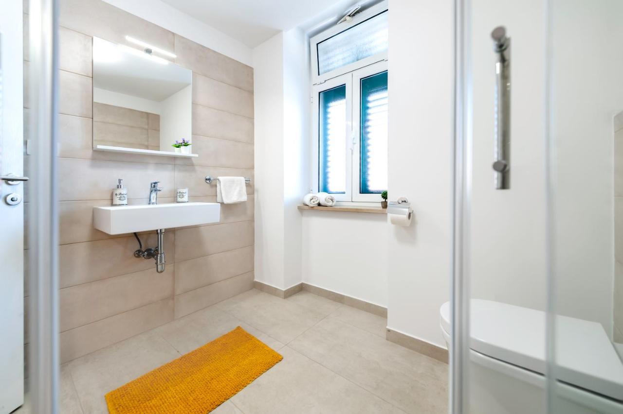 City Comfort Apartments Ровінь Екстер'єр фото