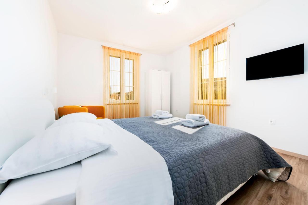 City Comfort Apartments Ровінь Екстер'єр фото