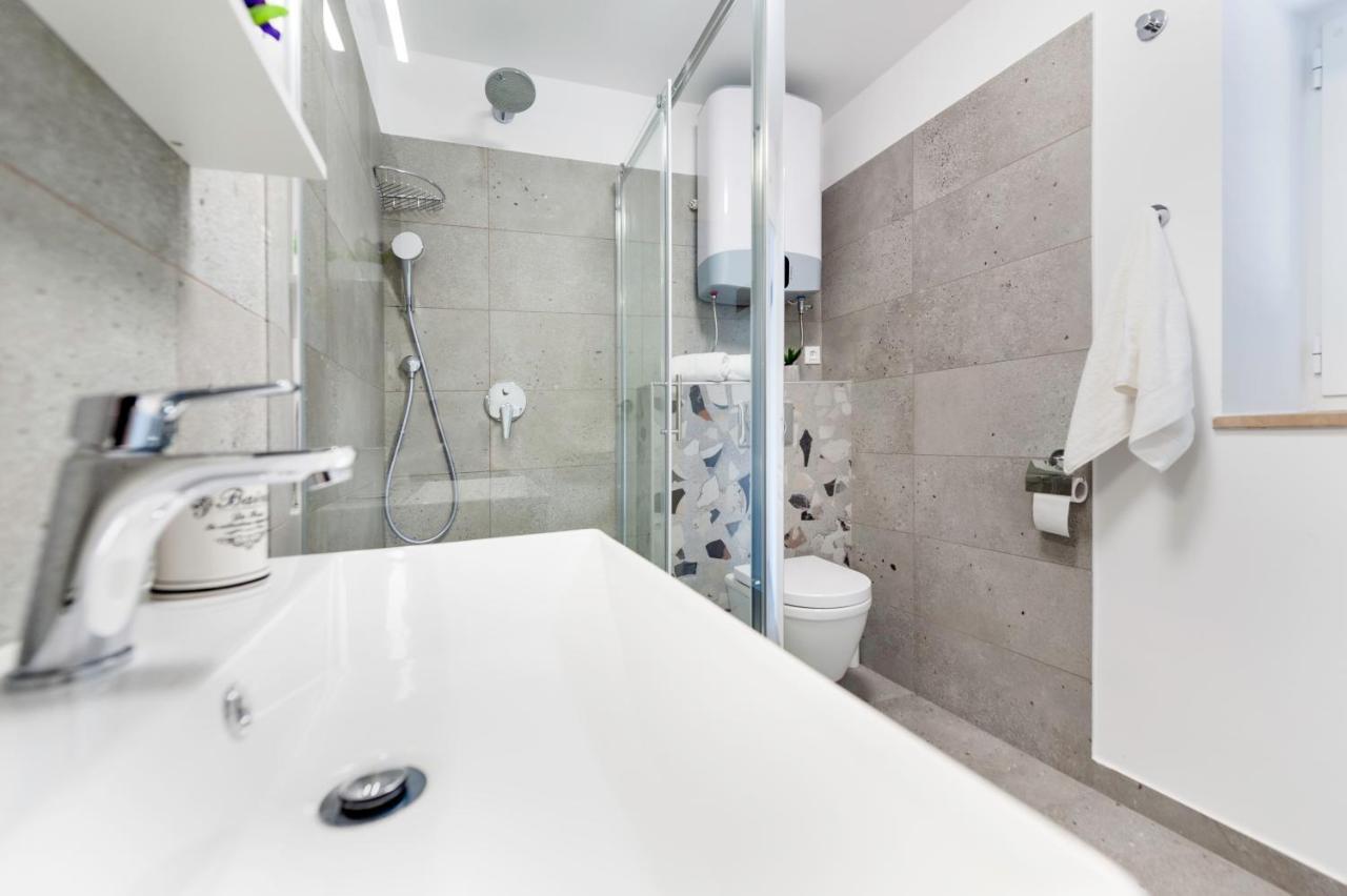 City Comfort Apartments Ровінь Екстер'єр фото